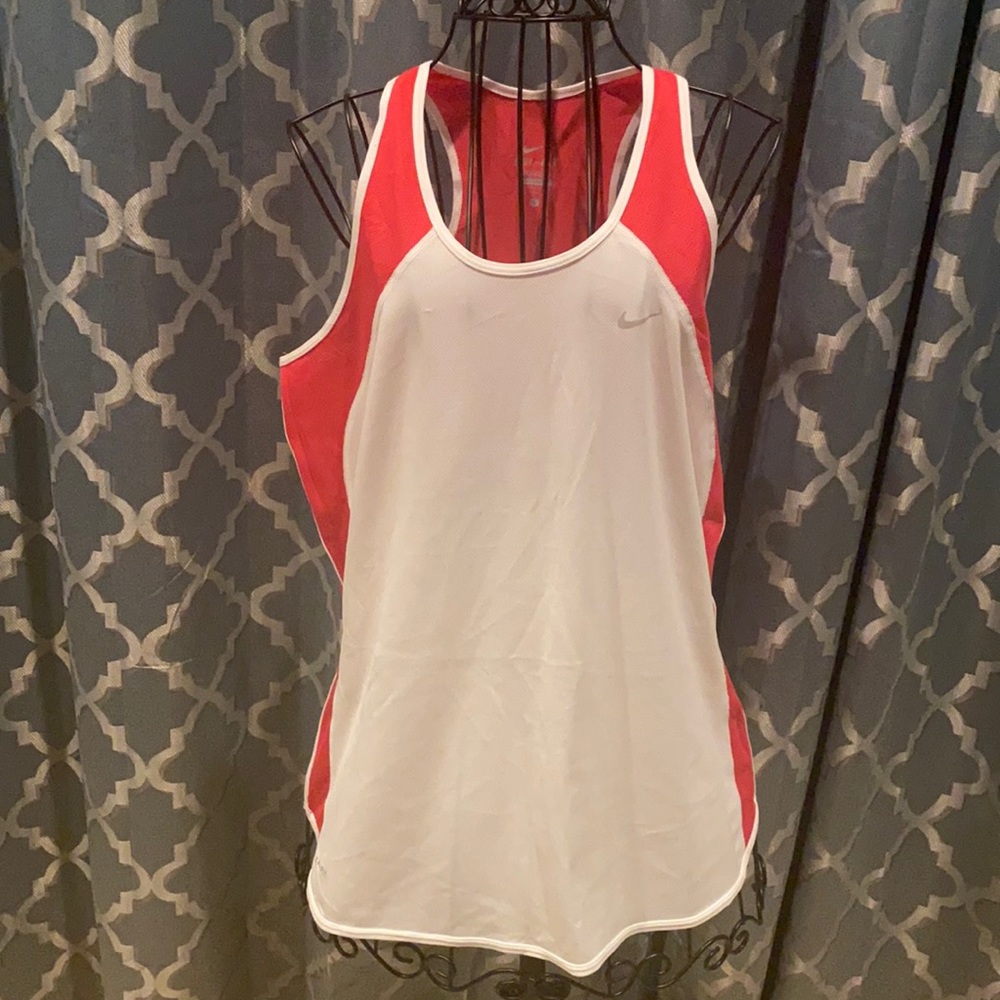 Women’s Nike dry fit tank Large